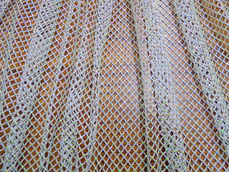 1.White Sparkle Stone